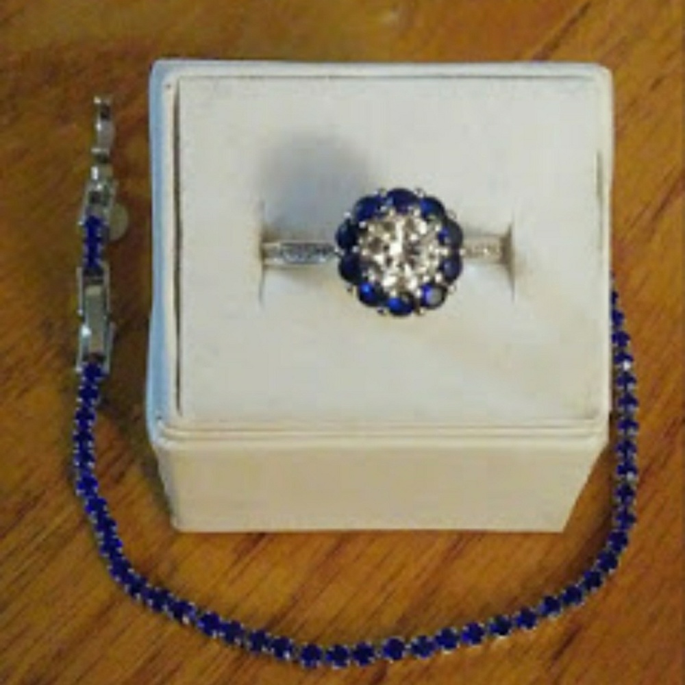 New sapphire set